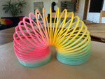 Magic Rainbow Spirale – Beruhigende Fidget Spirale für Hände & Kopf